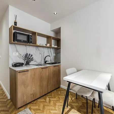 شقة 1 Bedroom Loft - Serenitas 1 تيرانا