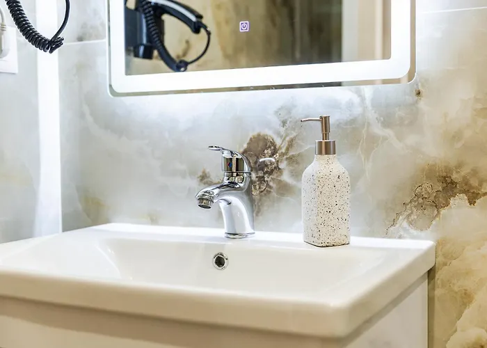 1 Bedroom Loft - Serenitas 1 By Pikhost * ティラナ